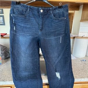 Women’s size 16 MAC and Me jeans.